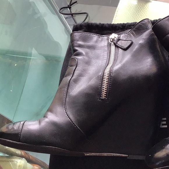 Chanel wedge booties - Picture 3 of 7